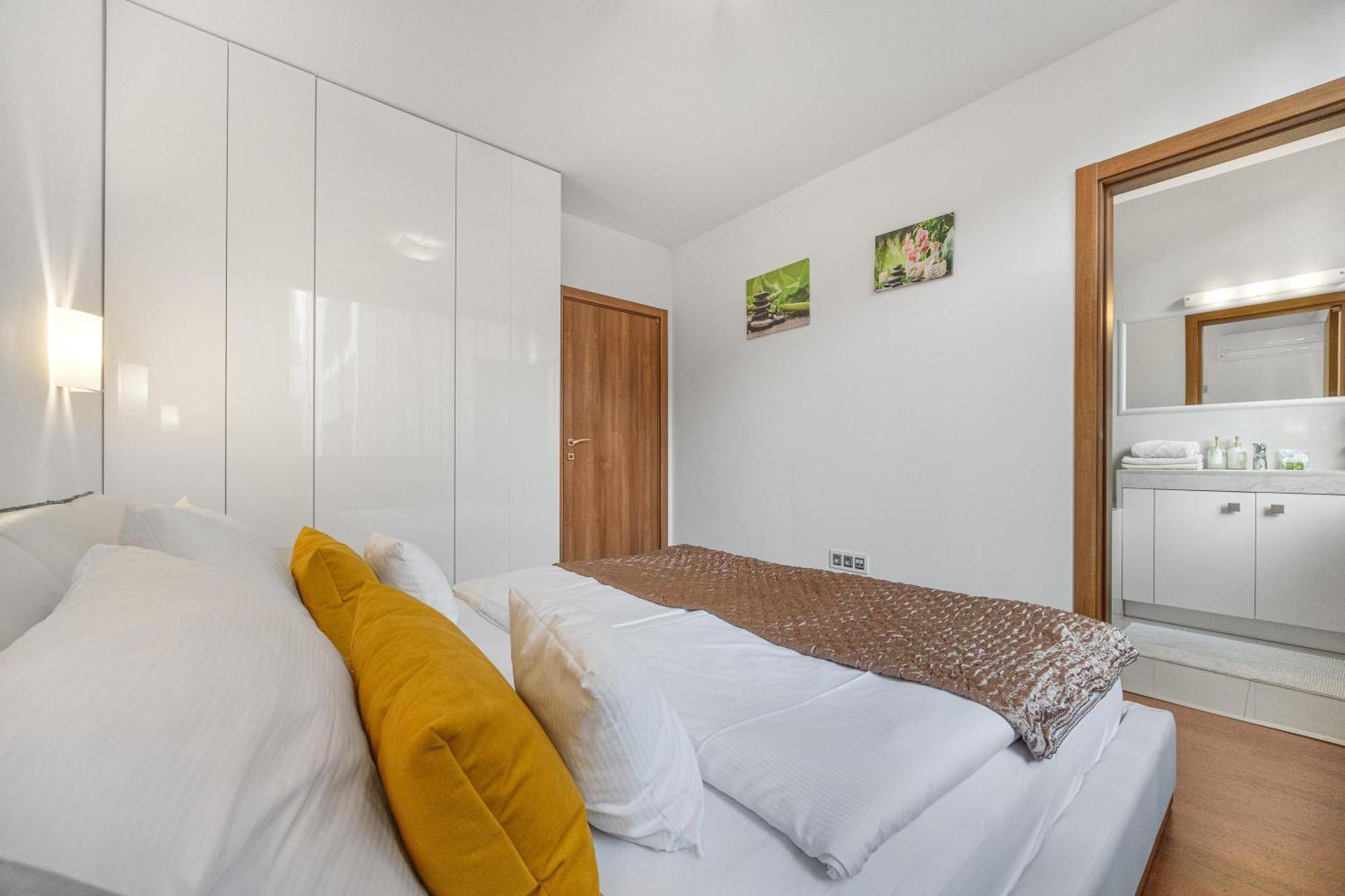 Revon Business Apartment 50 Dunajska 布拉迪斯拉发 外观 照片
